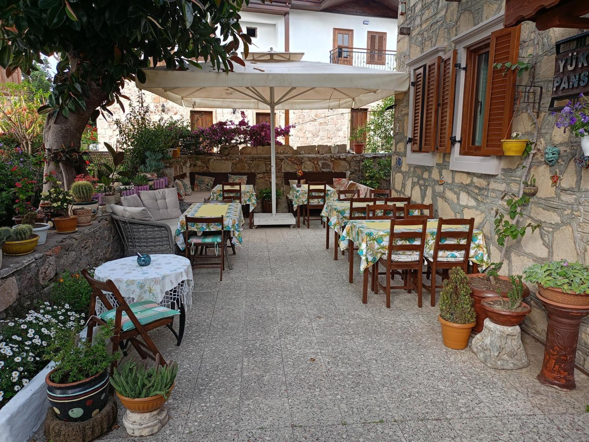 Yuekser Guest house